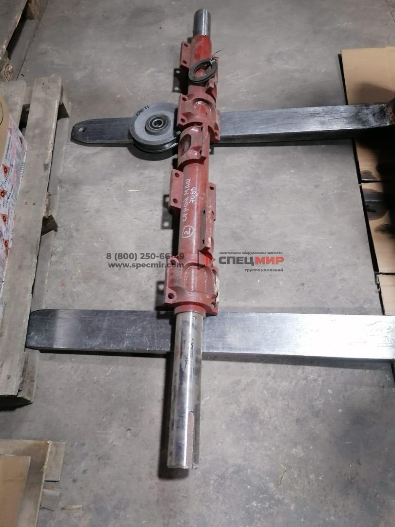 Вал бетоносмесителя JS 500 с броней 1